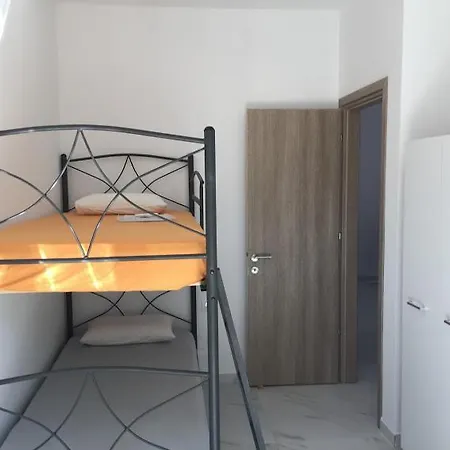Tassos-haus 2 شقة