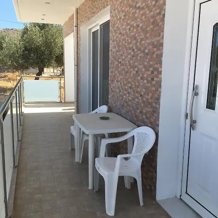 Tassos-haus 2 شقة