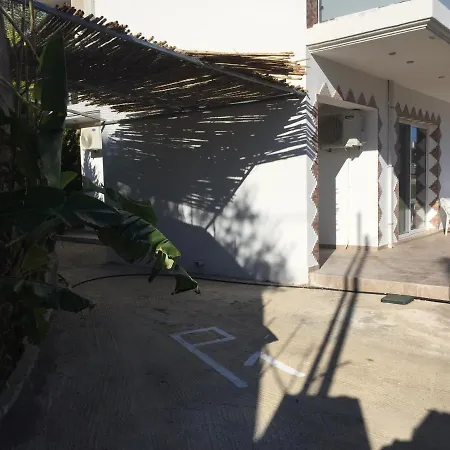 Tassos-haus 2 *